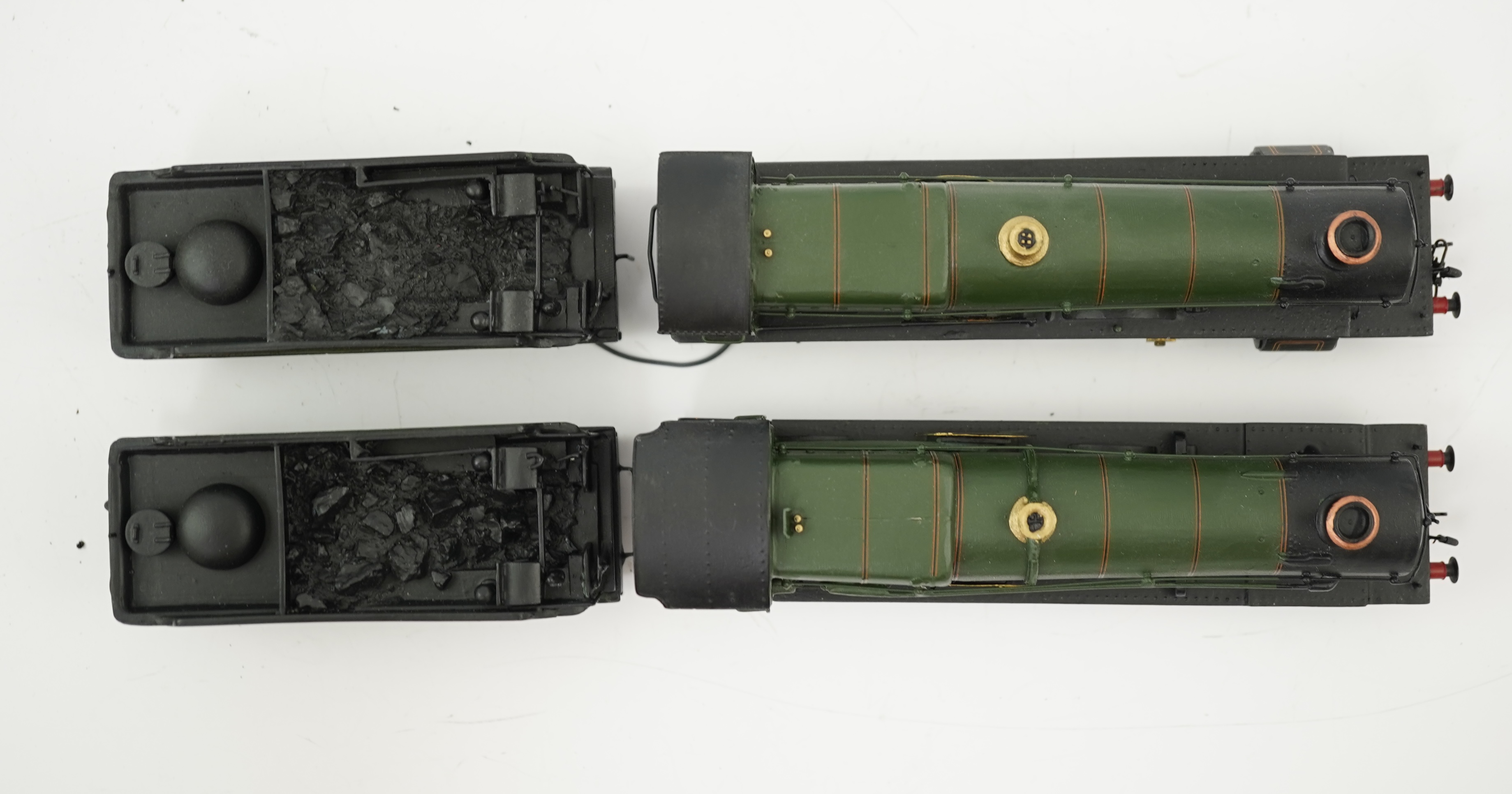 Two 00 gauge brass and white metal kit built GWR tender locomotives; a 2900 class 4-4-2, 171, together with a Grange class 4-6-0, Arlington Grange 6800, constructed, painted and lined to a high standard, both motored for
